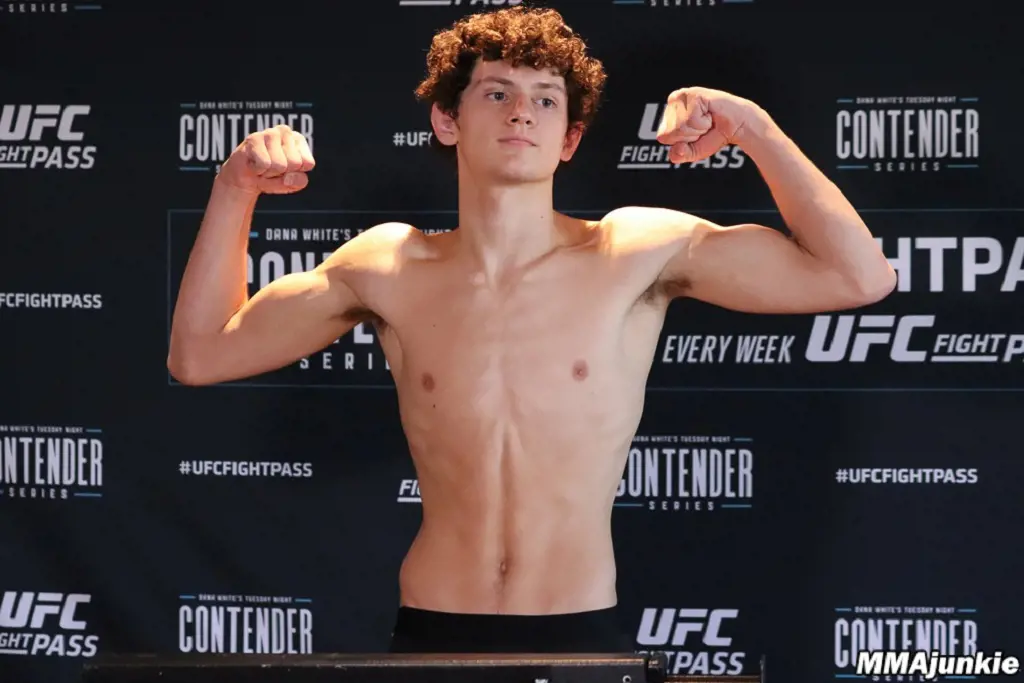 Chase Hooper has a early starting to his MMA career through his parents support