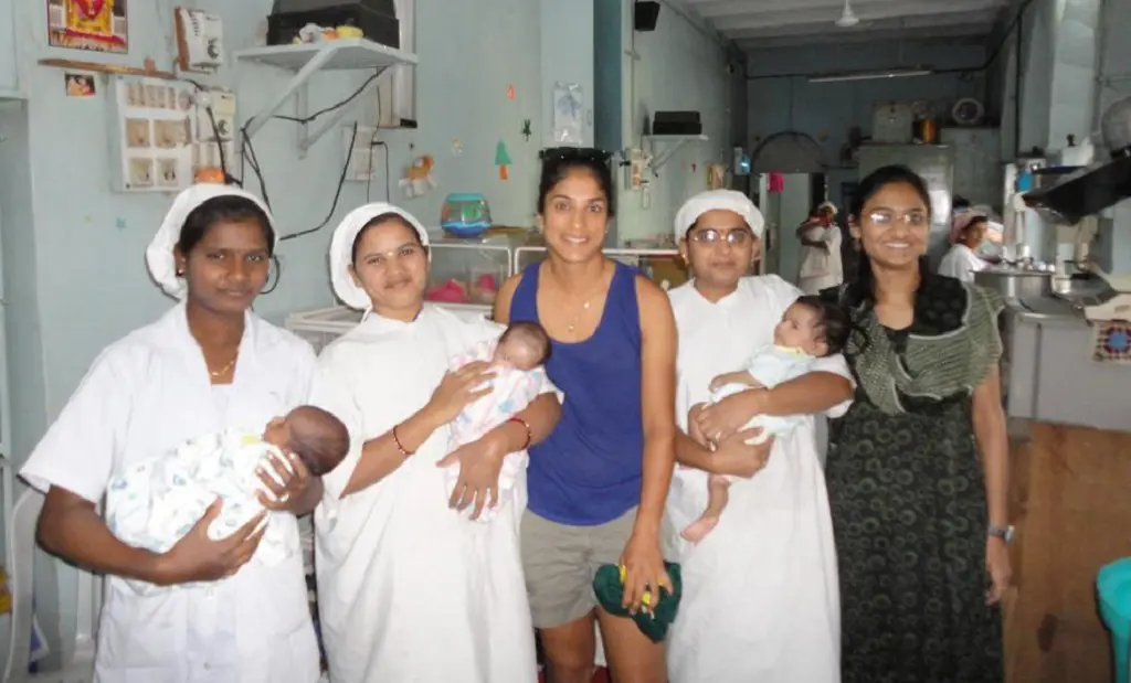 In 2012, Lisa Sthalekar visited the orphanage Shreevatsa, where her biological parents left her right after she was born. She was there to write her autobiography and visited the facility.