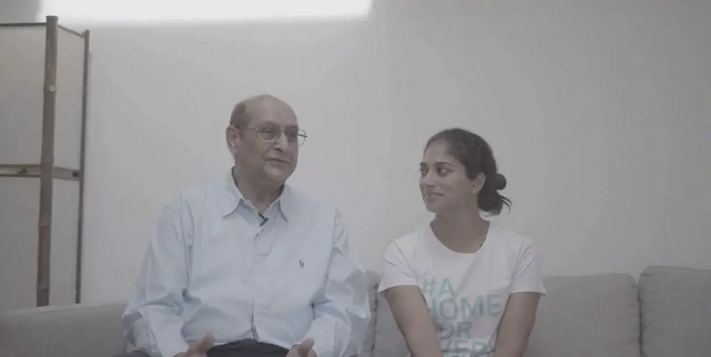 Lisa Sthalekar's Parents, Sue Sthalekar & Haren Sthalekar, Adopted Her From An Orphanage In India 