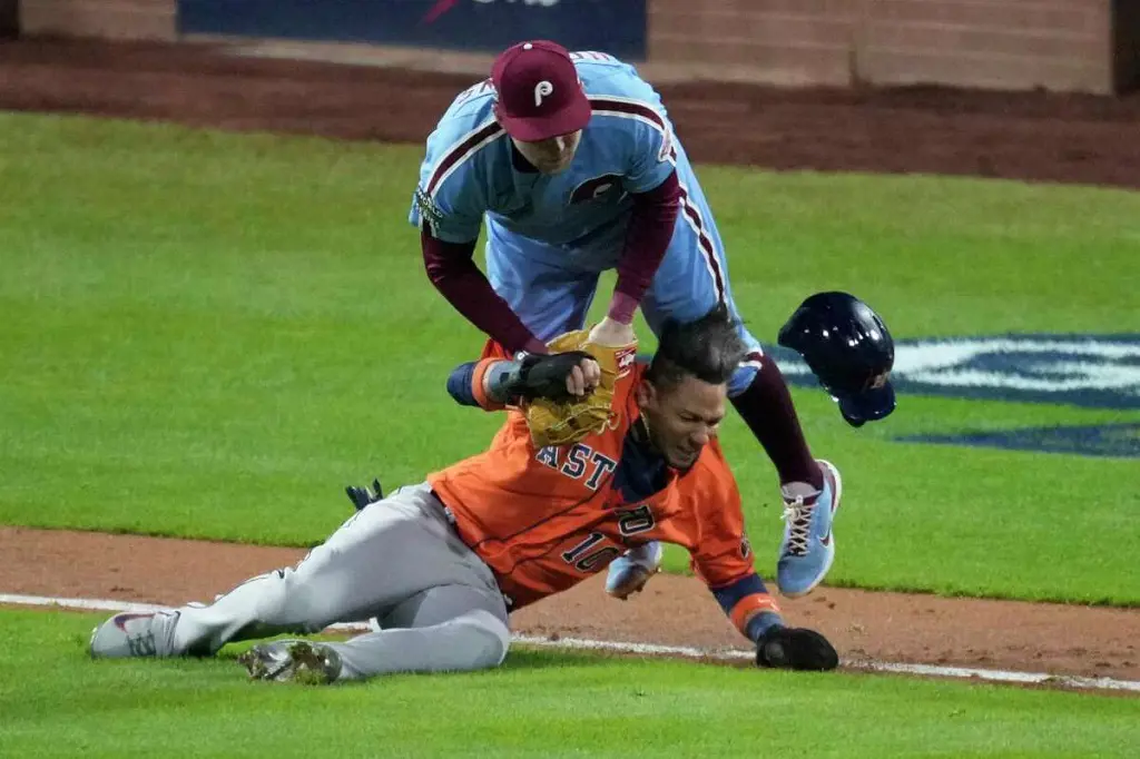 Astros first baseman Yuli Gurriel suffered a serious knee injury after he collided with Philadelphia first baseman Rhys Hoskins during the Game of he World Series.