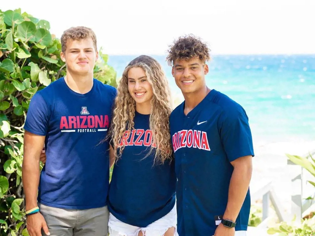 Mason Taylor and his siblings pictured together.