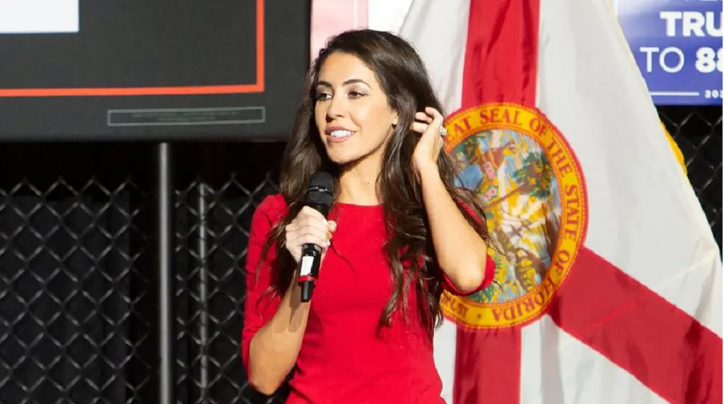 Anna Paulina Luna makes her pitch for congress to St. Petersburg NAACP
