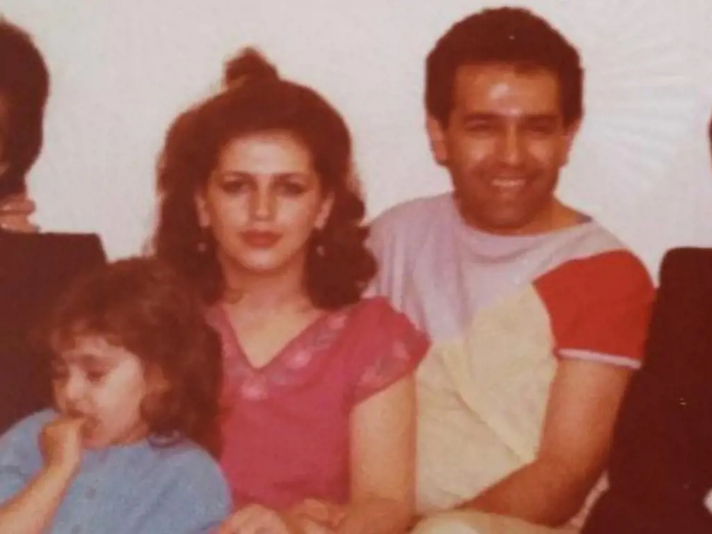 A picture of Nazanin Boniadi with her beloved mom and dad from her childhood days.
