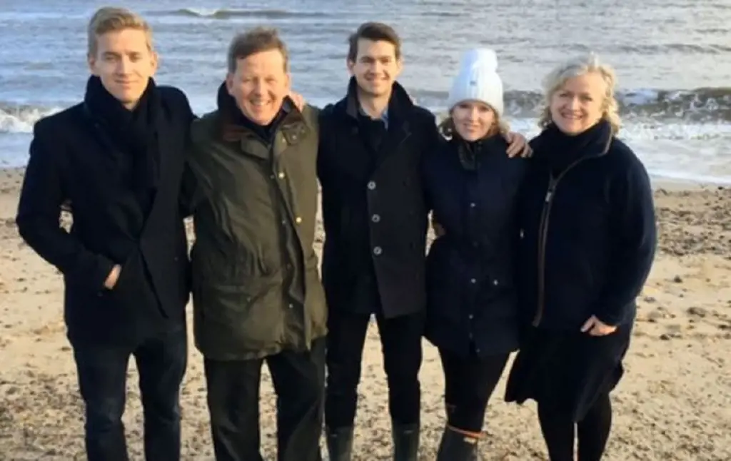  Bill Turnbull Loved The Company Of His Children And Wife 