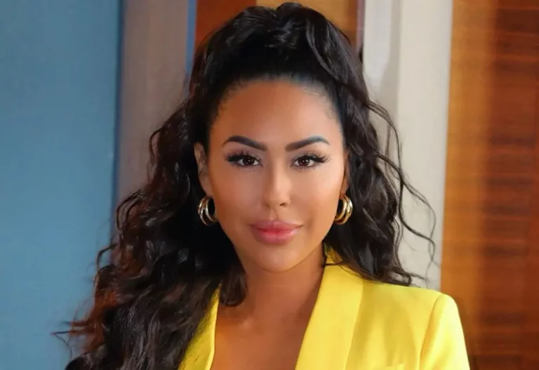 Did Kayla Cardona Have Plastic Surgery? Selling OC Star Lips And Face Confuses The Viewers