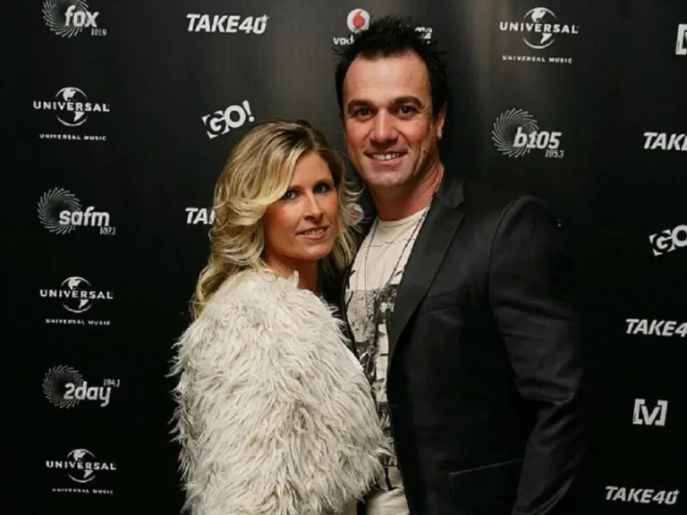 Wife Rochelle Ogston And 4 Children, Shannon Noll’s Dreamy Married Life