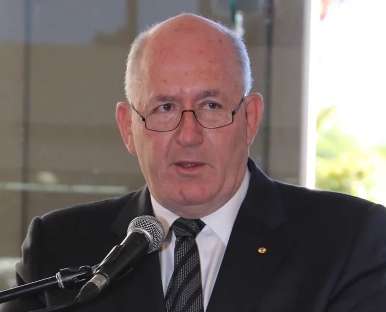 Does Former Governor-General of Australia Peter Cosgrove Lose His Weight? Health Update