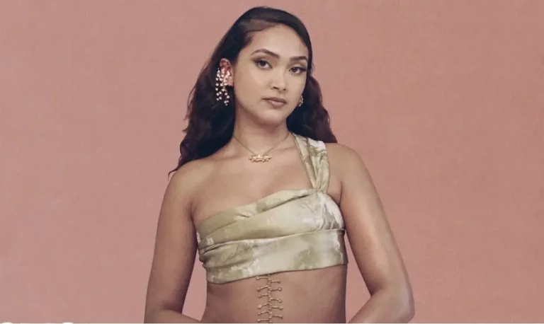 Is Joy Crookes Pregnant? Singer Pregnancy News Facts And Dating Life In 2022