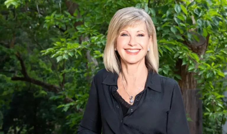 Singer Olivia Newton-John Supported Gay Or Lesbian Rights, Unfair Racist Allegations On Singer