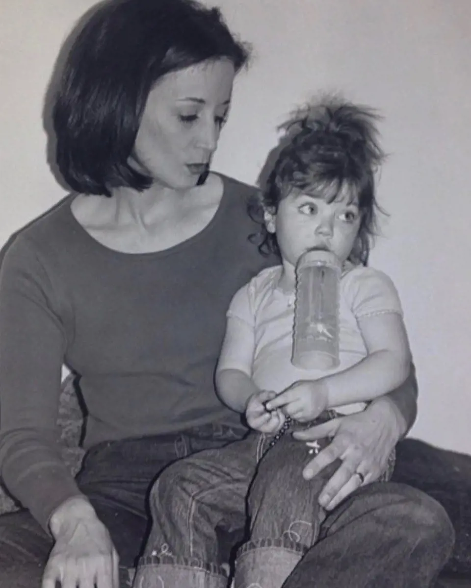 Giorgia shared a throwback picture with her mom when she was really young