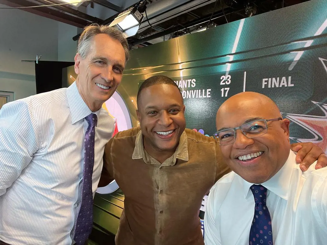 Collinsworth will be partnering up with fellow veteran Mike Tirico 